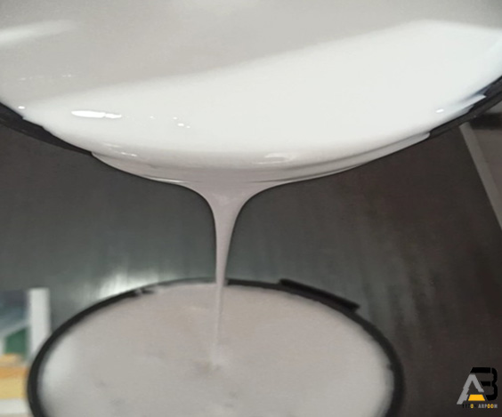 استفاده از چسب بتن در بتن